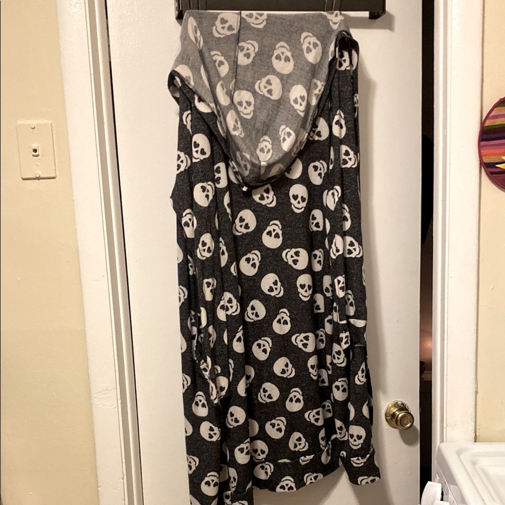 No Boundaries Skull Hooded Blanket